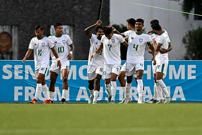 Bangladesh players congratulates Sheikh Morsalin after his goal